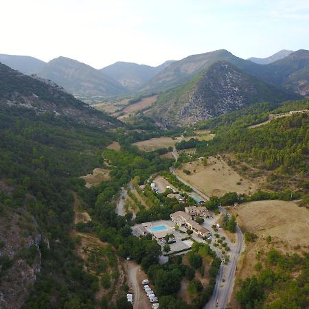 Condorcet Camping Le Chambron מראה חיצוני תמונה